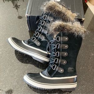 New Sorel Women's Joan of Arctic Boot, Waterproof Winter Boots, Faux Fur Black